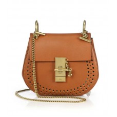 Geantă crossbody Chloe Drew Mini din piele perforată, culoare caramel