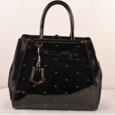 Geantă mare Fendi 2jours din piele neagră cu păr de cal Geantă mare Fendi 2jours din piele neagră cu păr de cal