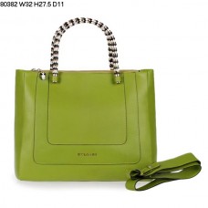 Geantă de mână Bvlgari New Hand Carry Serpenti din piele de vițel, verde măr 80382 Geantă de mână Bvlgari New Hand Carry Serpenti din piele de vițel, verde măr 80382