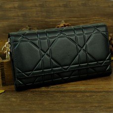 Portofel Christian Dior Cannage Continental din piele lăcuită 0016 Negru Portofel Christian Dior Cannage Continental din piele lăcuită 0016 Negru