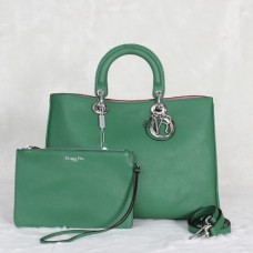 Geantă Dior Diorissimo Jumbo Verde Importată din Piele Litchi (Fundamente Argintii) 602 Geantă Dior Diorissimo Jumbo Verde Importată din Piele Litchi (Fundamente Argintii) 602