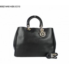 Geantă Dior Diorissimo Jumbo Piele Nappa neagră (Golden Hardware) 8002 Geantă Dior Diorissimo Jumbo Piele Nappa neagră (Golden Hardware) 8002