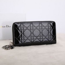 Portofel Dior Escapade din piele lăcuită D0811 negru Portofel Dior Escapade din piele lăcuită D0811 negru
