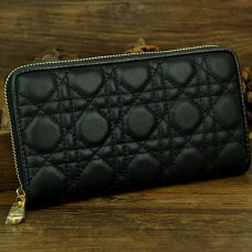 Portofel Lady Dior Escapade din piele de oaie D0082 Negru Portofel Lady Dior Escapade din piele de oaie D0082 Negru