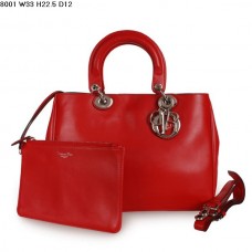 Geantă Dior Diorissimo Jumbo din piele Nappa roșie (hardware argintiu) 8002 Geantă Dior Diorissimo Jumbo din piele Nappa roșie (hardware argintiu) 8002