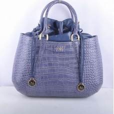 Geantă mare cu mâner superior Fendi B Fab din piele albastră cu vene de crocodil Geantă mare cu mâner superior Fendi B Fab din piele albastră cu vene de crocodil