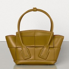 Geantă Bottega Veneta Mini Arco 29 În Piele De Vițel Tesă Moutarde