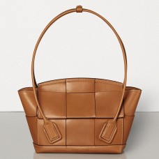 Geanta Bottega Veneta Arco 33 Intrecciato Din piele de vitel din lemn