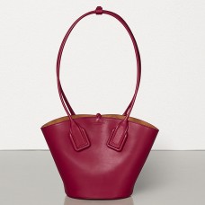 Geantă mică Bottega Veneta din piele de vițel cu aspect de amarant