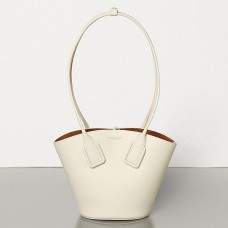 Geantă mică Bottega Veneta din piele de vițel albă