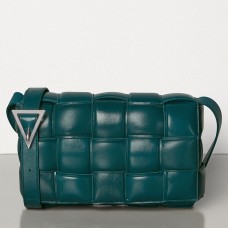 Geantă Bottega Veneta Padded Casette din piele de vițel verde