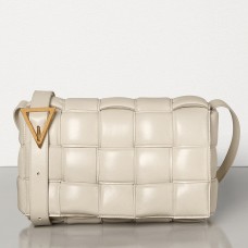Geantă Bottega Veneta Padded Casete din piele de vițel cu aspect de ipsos