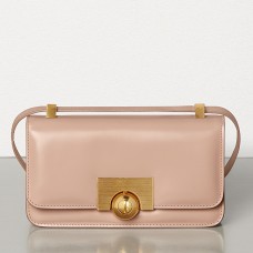 Geantă clasică Bottega Veneta Mini BV din piele de vițel nud Geantă clasică Bottega Veneta Mini BV din piele de vițel nud