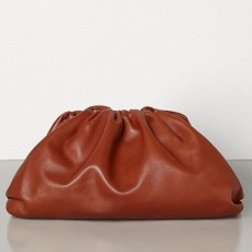 Geantă de mână Bottega Veneta The Pouch din piele de vițel ruginie
