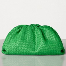 Pocheta Bottega Veneta The Pouch Din Piele Intrecciato Verde Pocheta Bottega Veneta The Pouch Din Piele Intrecciato Verde