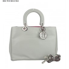 Geantă mică Dior Diorissimo din piele Nappa gri (hardware argintiu) 8001 Geantă mică Dior Diorissimo din piele Nappa gri (hardware argintiu) 8001