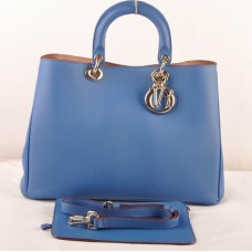 Geantă Dior Diorissimo Jumbo Albastră din Piele Originală (Ferestre Aurii) 602 Geantă Dior Diorissimo Jumbo Albastră din Piele Originală (Ferestre Aurii) 602