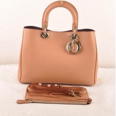 Geantă Dior Diorissimo Medie Camel Piele Originală (Fundamente Aurii) 603 Geantă Dior Diorissimo Medie Camel Piele Originală (Fundamente Aurii) 603