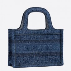 Geantă Dior Mini Book Tote din pânză oblică albastră denim Geantă Dior Mini Book Tote din pânză oblică albastră denim