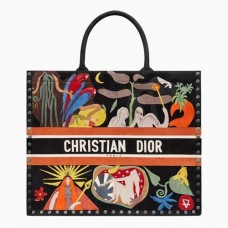 Geantă Dior Book Tote în model multicolor Earth Element pictată manual