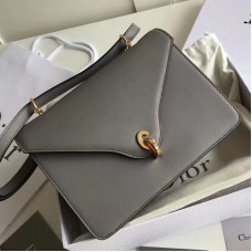 Geantă Dior C'est Dior cu clapă din piele de vițel gri