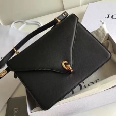 Geantă Dior C'est Dior cu clapă din piele de vițel neagră