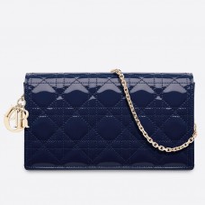 Clutch Dior Lady Dior cu lanț în nuanță albastră indigo