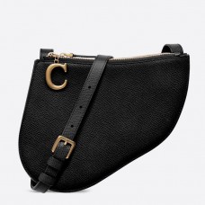 Poșetă Dior Saddle Trio cu curea din piele de vițel neagră Poșetă Dior Saddle Trio cu curea din piele de vițel neagră