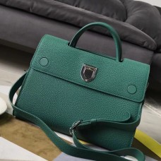 Geantă tote Dior Diorever din piele de vițel verde Geantă tote Dior Diorever din piele de vițel verde