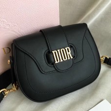 Geantă Dior D-Fence Saddle din piele de vițel neagră Geantă Dior D-Fence Saddle din piele de vițel neagră