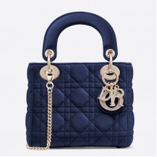 Geantă mini Lady Dior din catifea albastră cu lanț Geantă mini Lady Dior din catifea albastră cu lanț