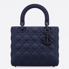 Geantă Dior Lady Dior medie din piele de vițel ultra mată albastră indigo Geantă Dior Lady Dior medie din piele de vițel ultra mată albastră indigo