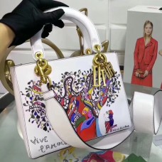 Geantă Dior medie Lady Dior cu imprimeu Niki De Saint Phalle cu copac Geantă Dior medie Lady Dior cu imprimeu Niki De Saint Phalle cu copac