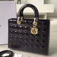 Geantă Dior Lady Dior mare din piele neagră lăcuită Geantă Dior Lady Dior mare din piele neagră lăcuită