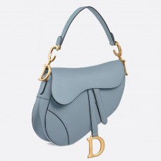 Geantă Dior Saddle din piele de vițel granulată albastru-cer Geantă Dior Saddle din piele de vițel granulată albastru-cer