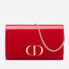 Portofel Dior 30 Montaigne cu lanț din piele de vițel roșie lăcuită Portofel Dior 30 Montaigne cu lanț din piele de vițel roșie lăcuită