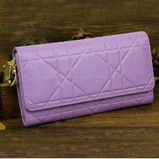 Portofel Cannage Continental din piele lacuita Christian Dior 0016 Lavanda Portofel Cannage Continental din piele lacuita Christian Dior 0016 Lavanda