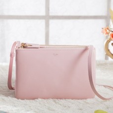 Geantă Celine Trio Crossbody Mică din piele de vițel roz Geantă Celine Trio Crossbody Mică din piele de vițel roz