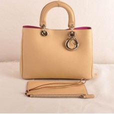 Geantă Dior Diorissimo Medie Apricot Piele Originală (Ferrovie Aurie) 603 Geantă Dior Diorissimo Medie Apricot Piele Originală (Ferrovie Aurie) 603